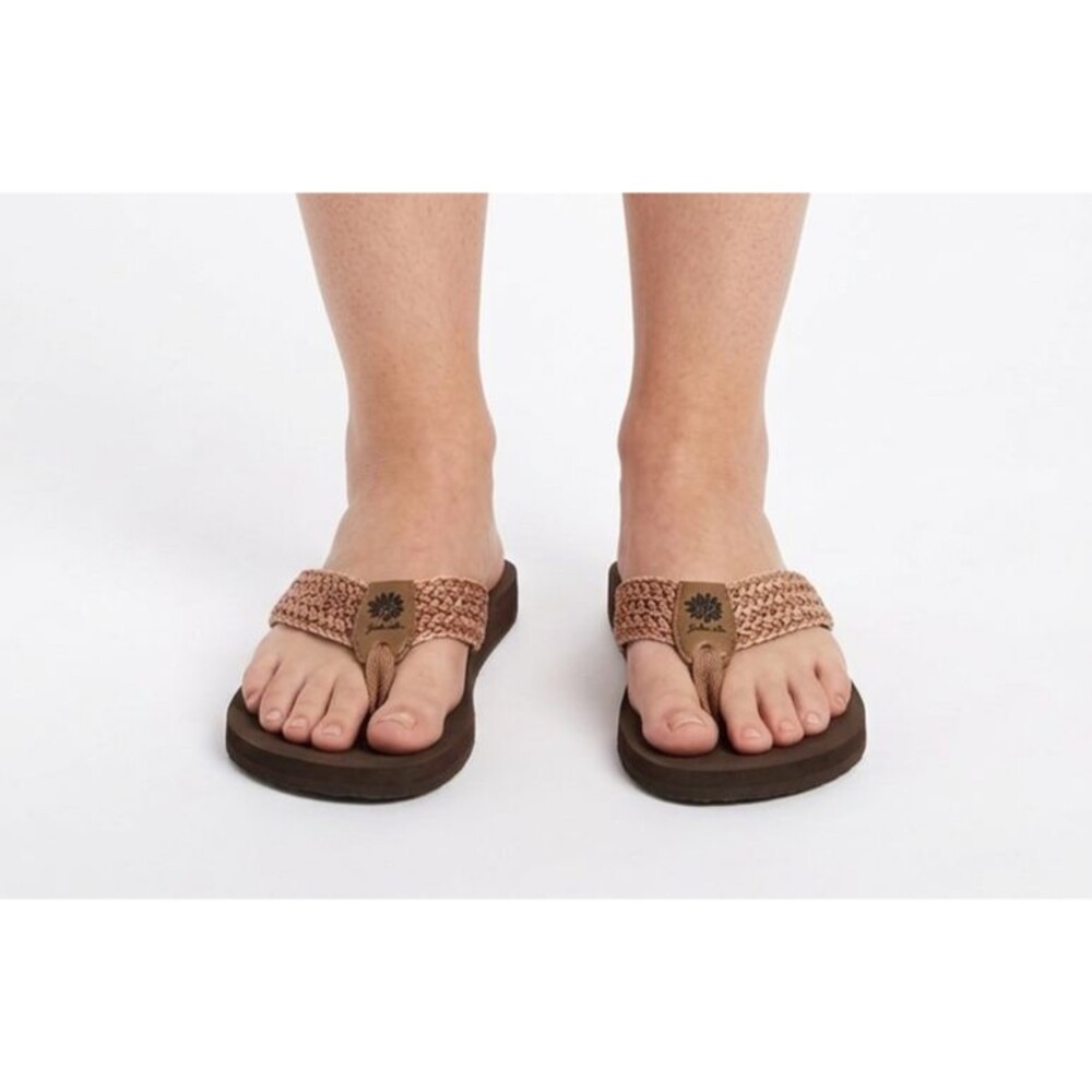 Yellow Box Norit Mellow Mat Flip Flops Brown Woven Straps Women's Size 8 EUC